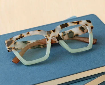Take A Bow Chai Tortoise/ Geen