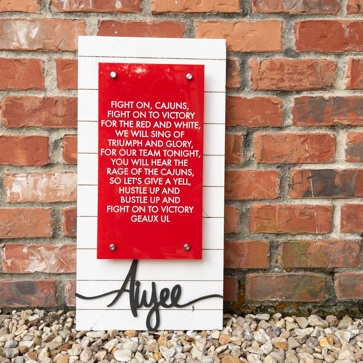 Aiyee Standoff Sign